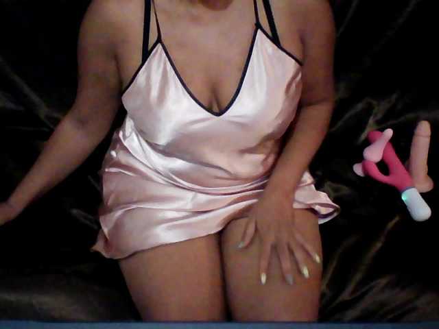 cleopatre live cam on BongaCams
