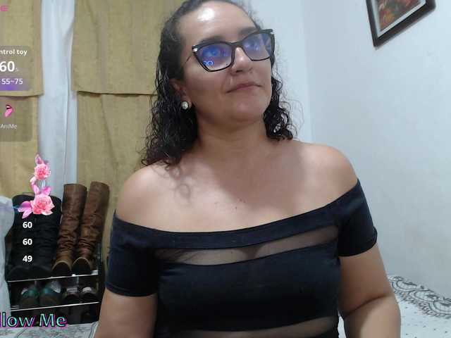 SaimaJayyeb live webcam show