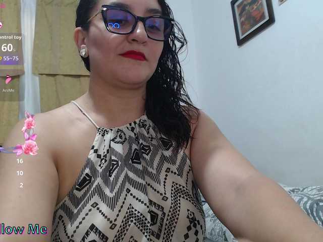 SaimaJayyeb live webcam show