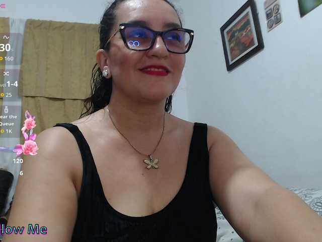SaimaJayyeb live webcam show