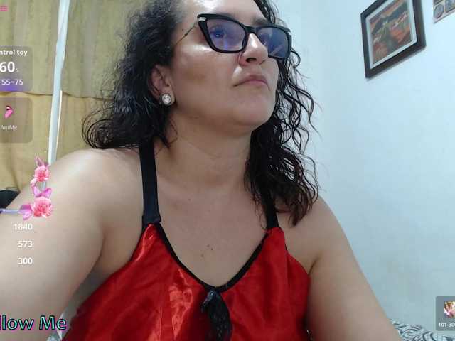 SaimaJayyeb live webcam show