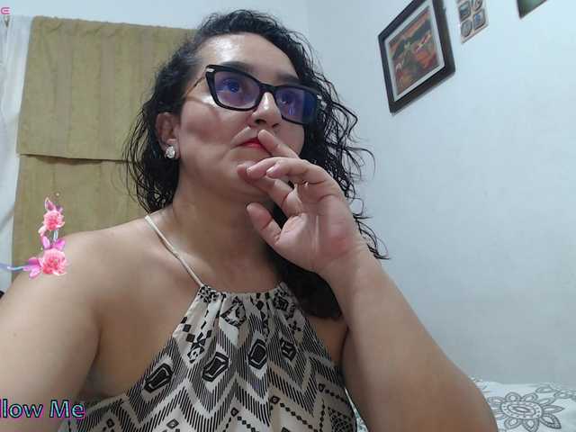 SaimaJayyeb live webcam show