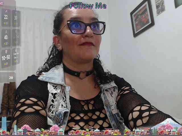 Modèle: SaimaJayyeb