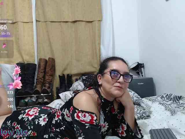 SaimaJayyeb webcam