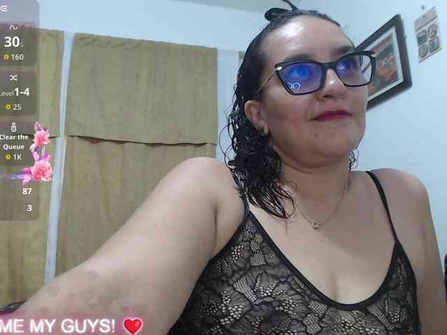 SaimaJayyeb webcam