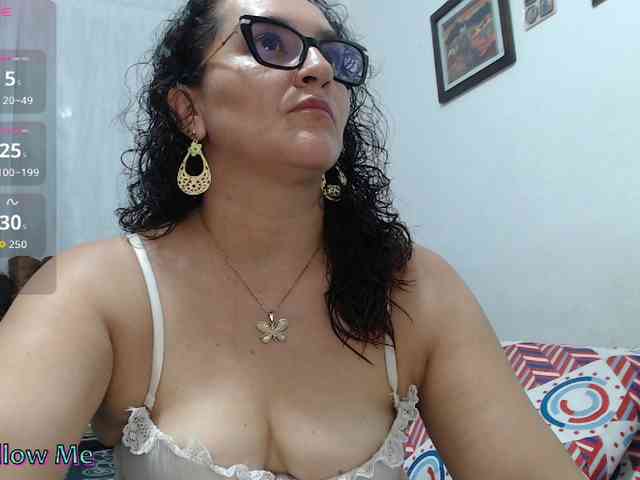 SaimaJayyeb webcam