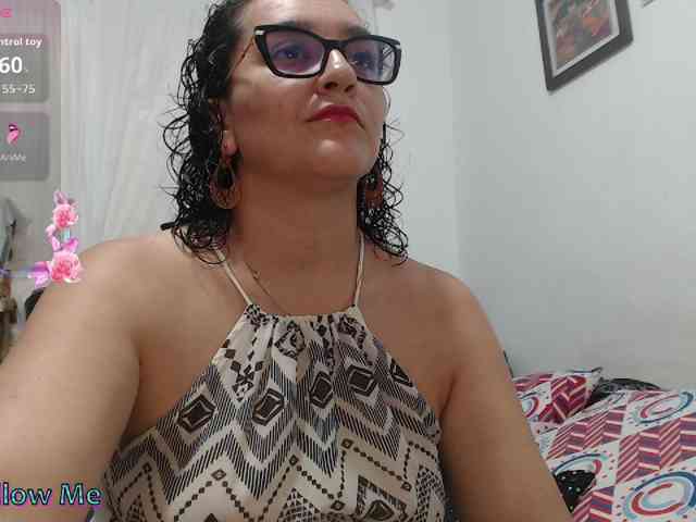 Modèle: SaimaJayyeb