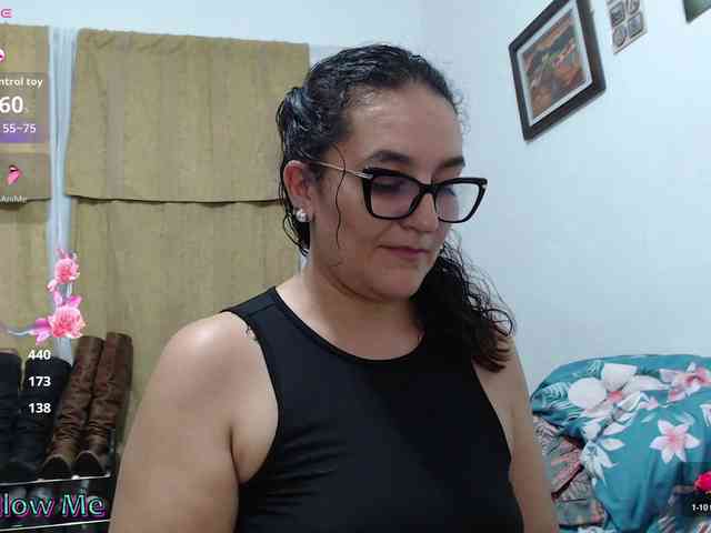 SaimaJayyeb webcam