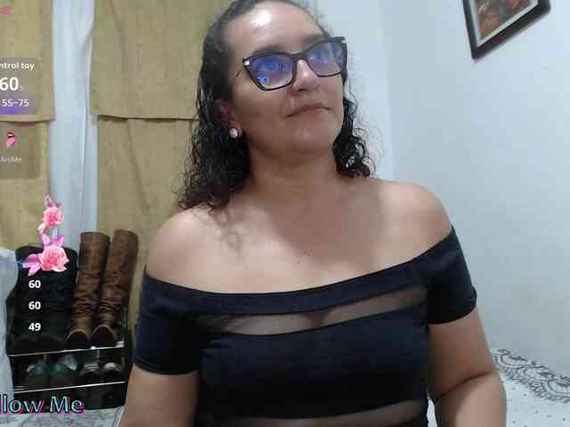 SaimaJayyeb webcam