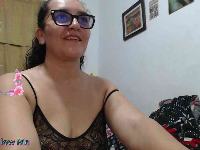 SaimaJayyeb webcam