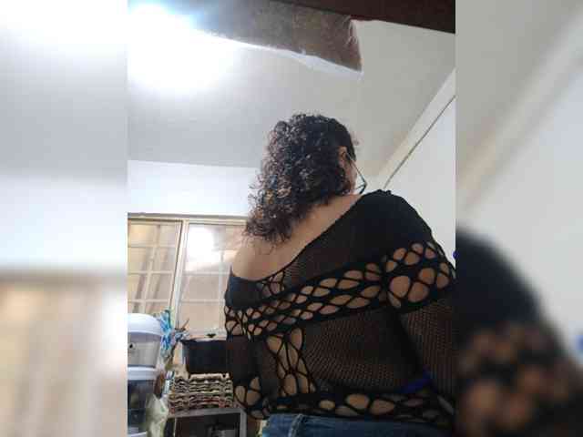 Modèle: SaimaJayyeb