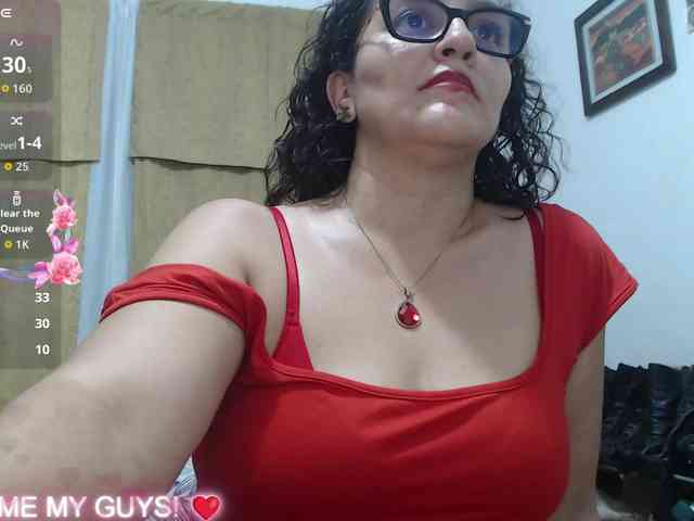 Modèle: SaimaJayyeb