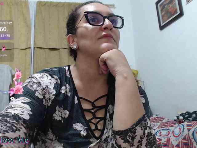 SaimaJayyeb webcam
