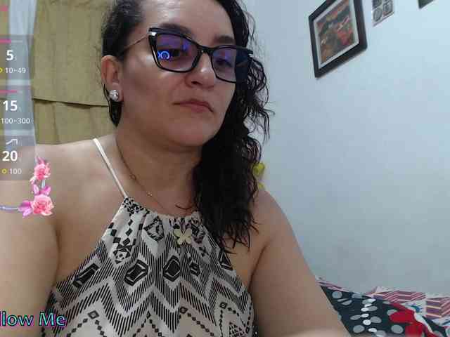 SaimaJayyeb webcam