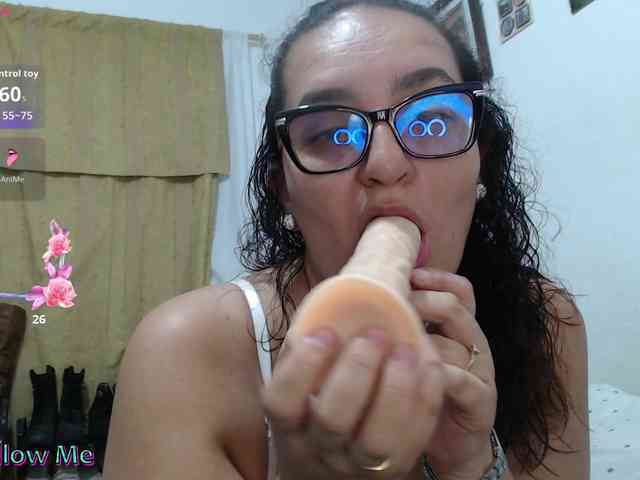 SaimaJayyeb webcam