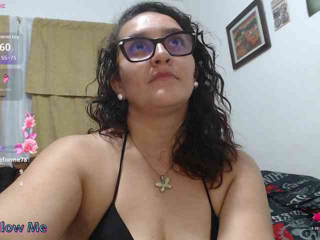 Modèle: SaimaJayyeb