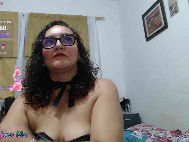 SaimaJayyeb webcam