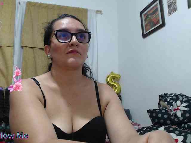 SaimaJayyeb webcam