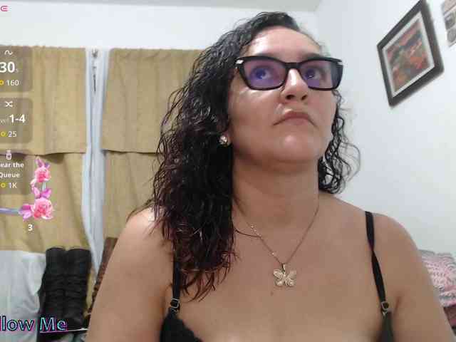 SaimaJayyeb webcam