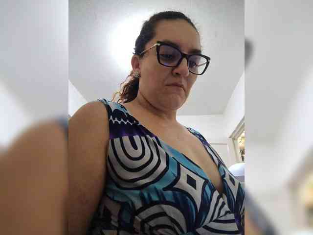 SaimaJayyeb webcam