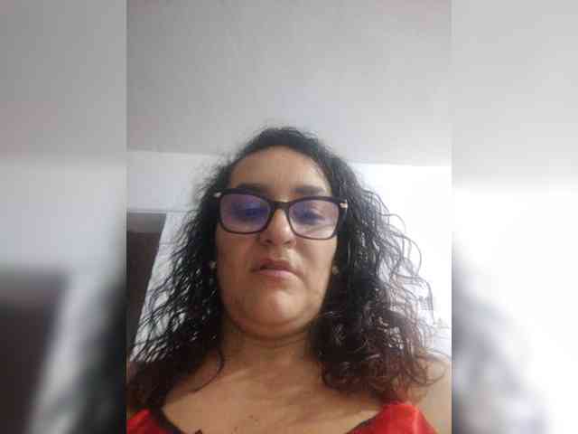 Modèle: SaimaJayyeb