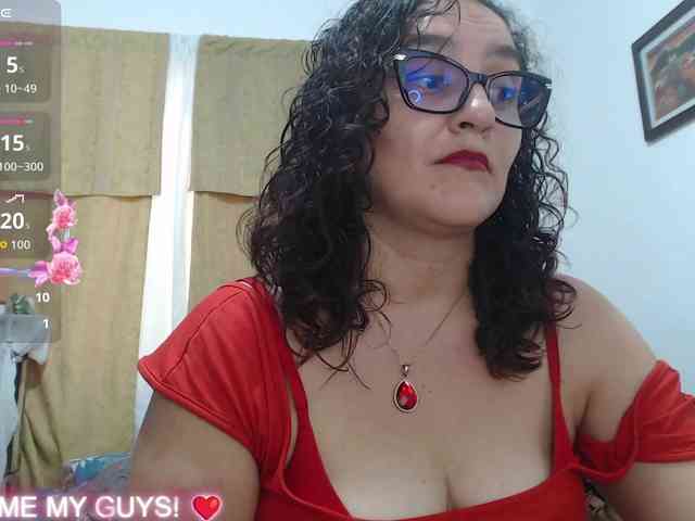 SaimaJayyeb webcam