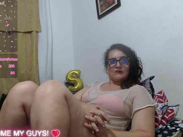 SaimaJayyeb webcam