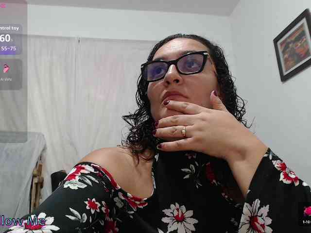 SaimaJayyeb webcam