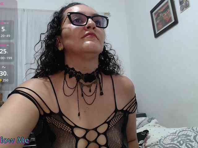 Modèle: SaimaJayyeb