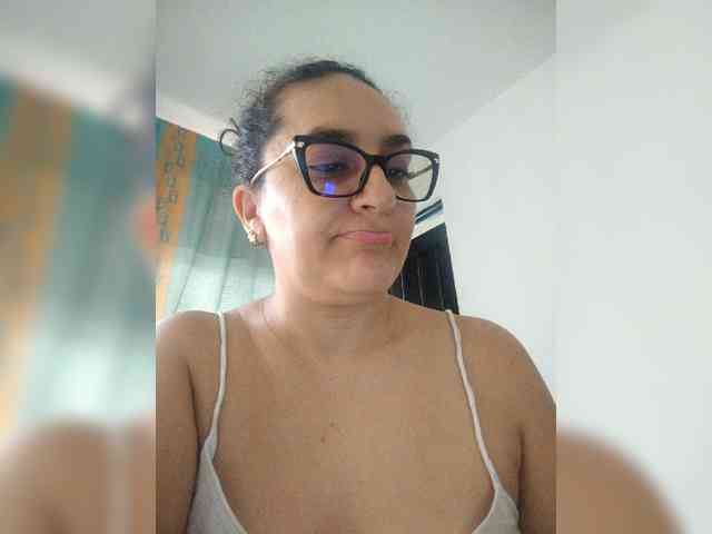Modèle: SaimaJayyeb