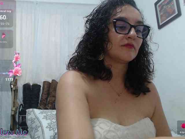 SaimaJayyeb webcam