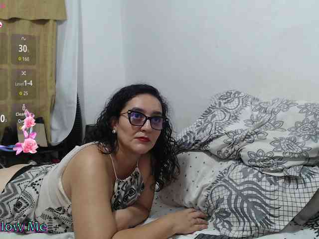 Modèle: SaimaJayyeb