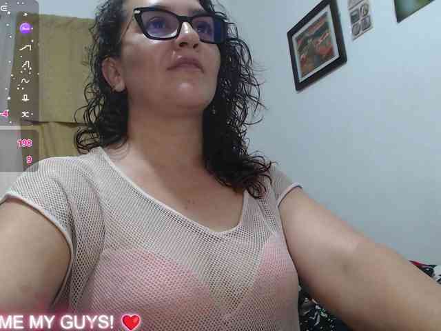 SaimaJayyeb webcam