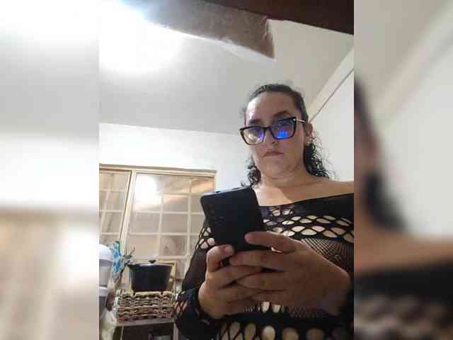 Modèle: SaimaJayyeb