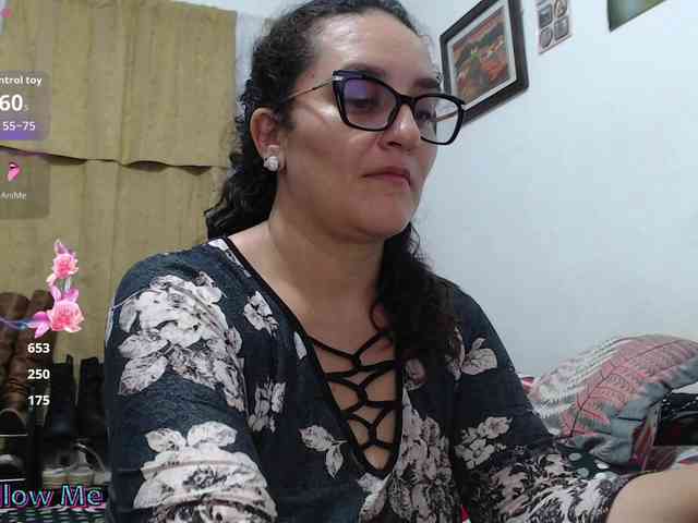 SaimaJayyeb webcam
