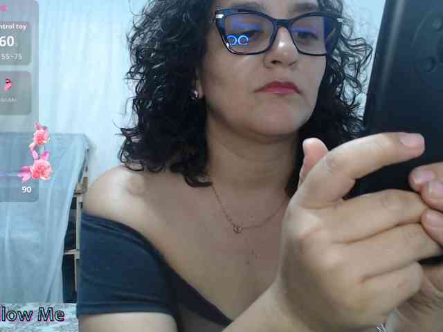 Modèle: SaimaJayyeb