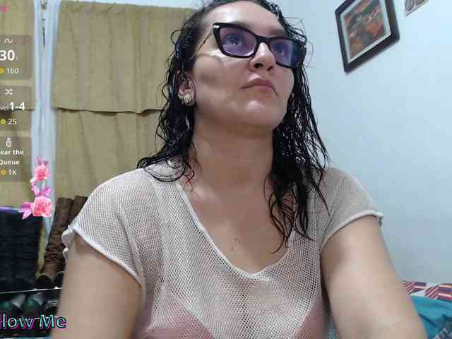 Modèle: SaimaJayyeb