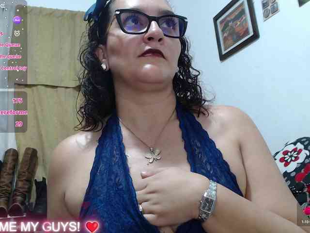 SaimaJayyeb webcam