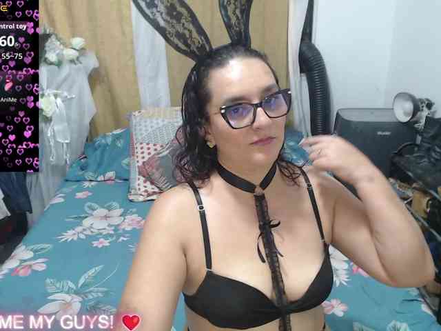 SaimaJayyeb webcam