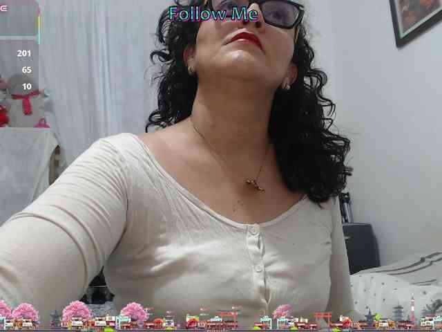 Modèle: SaimaJayyeb