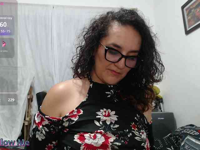 SaimaJayyeb webcam