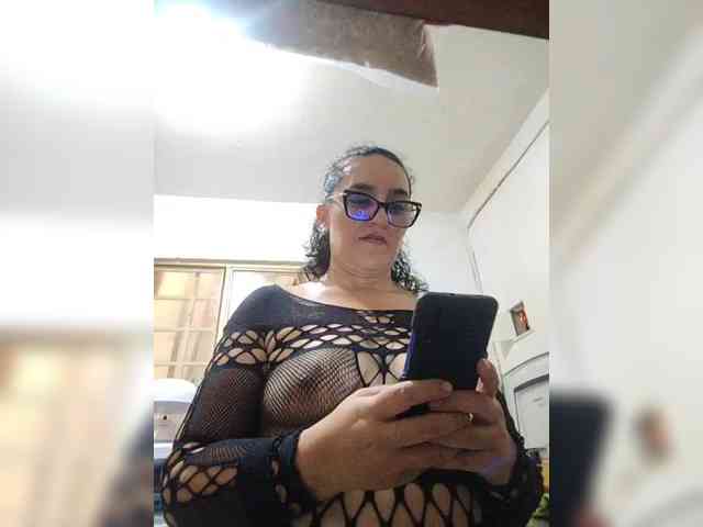 Modèle: SaimaJayyeb