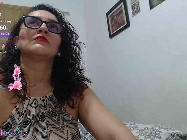 SaimaJayyeb webcam