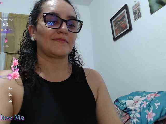 SaimaJayyeb webcam