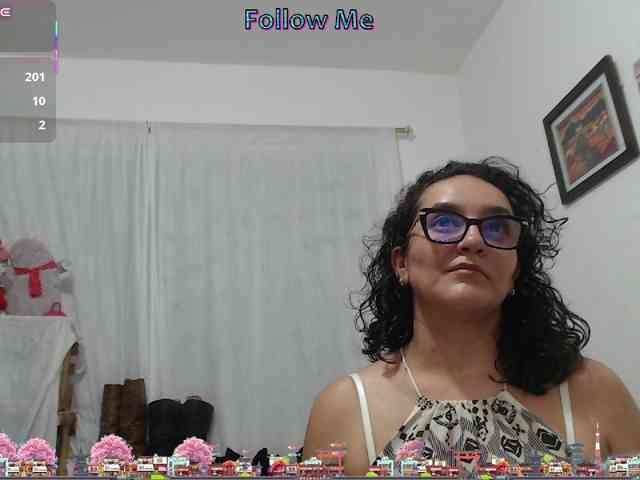 Modèle: SaimaJayyeb