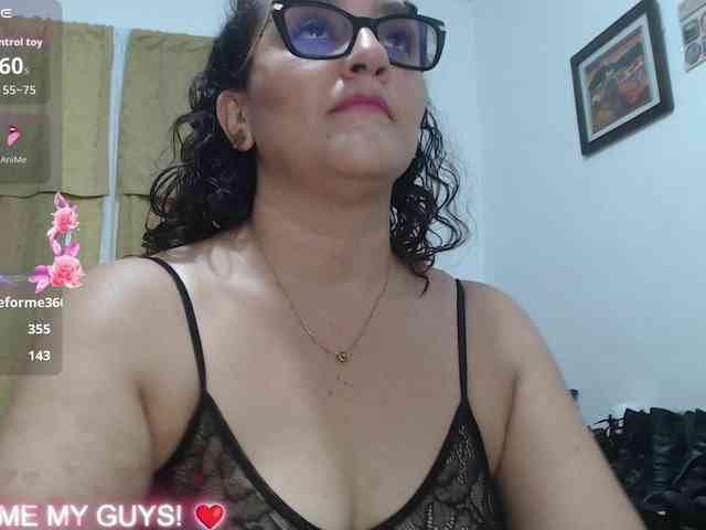 SaimaJayyeb webcam