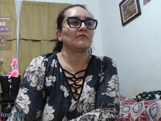 SaimaJayyeb webcam