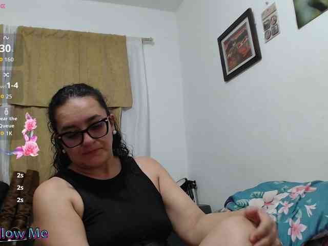 Modèle: SaimaJayyeb