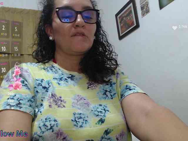Modèle: SaimaJayyeb