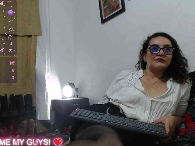 SaimaJayyeb webcam